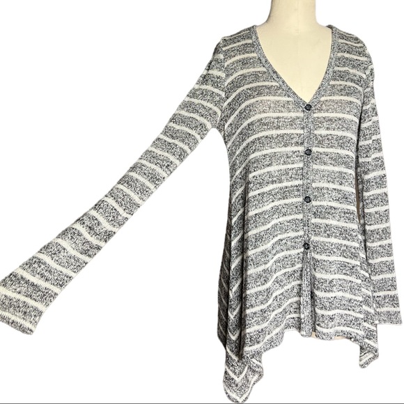 Forever 21 Striped Asymmetrical Button Cardigan size L - Picture 6 of 15